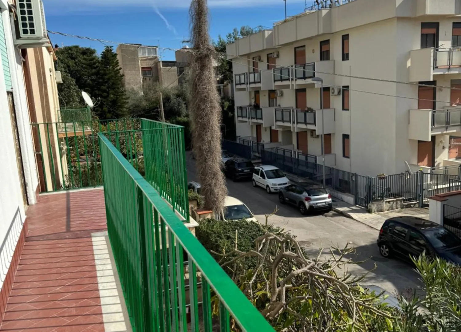 Holiday Mondello 0*,  Italie